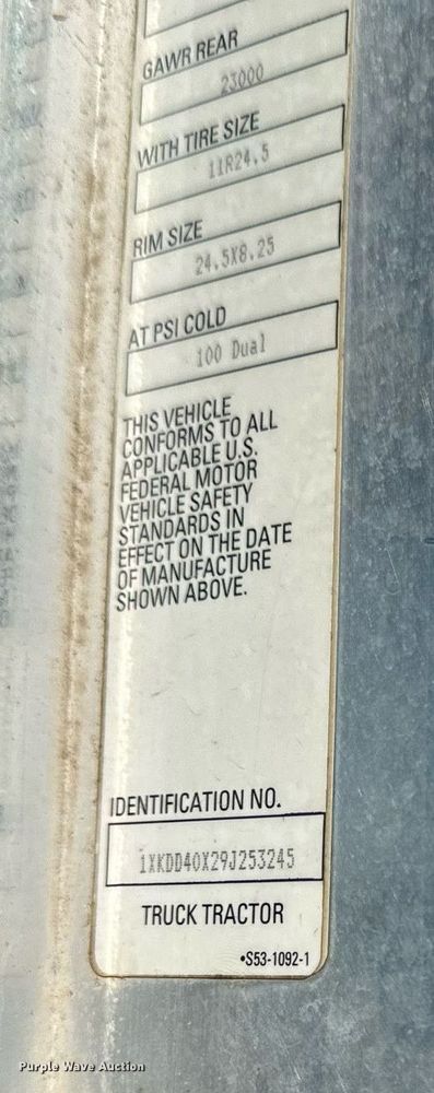 image for item DV0734 2009 Kenworth  T800 dump truck