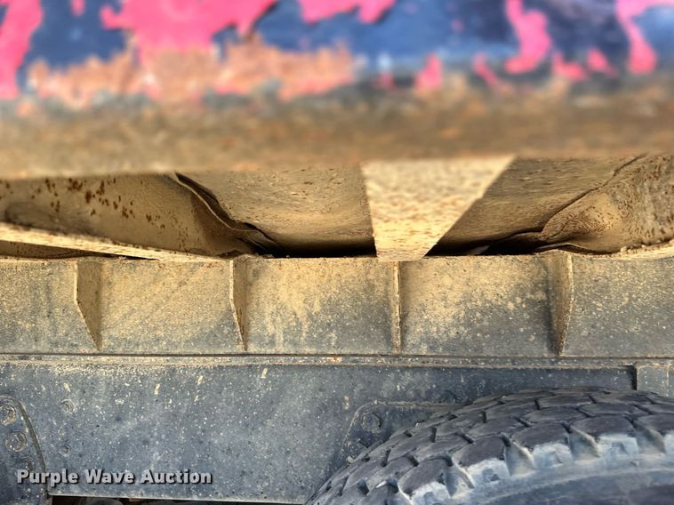 image for item DV0736 1991 Ford  L9000 dump truck