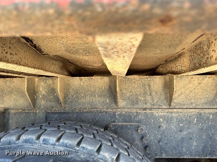 image for item DV0736 1991 Ford  L9000 dump truck