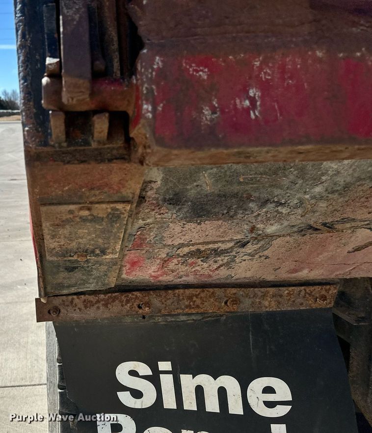 image for item DV0736 1991 Ford  L9000 dump truck