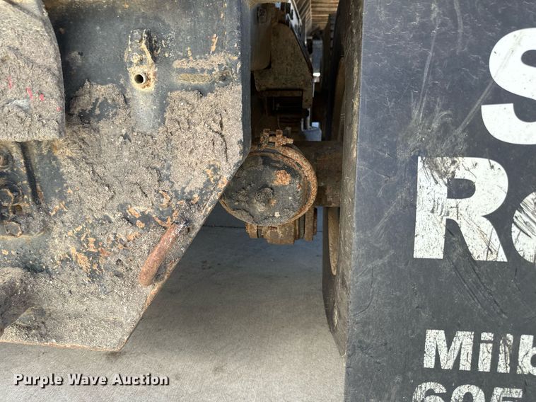 image for item DV0736 1991 Ford  L9000 dump truck