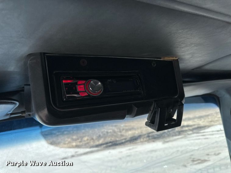 image for item DV0736 1991 Ford  L9000 dump truck