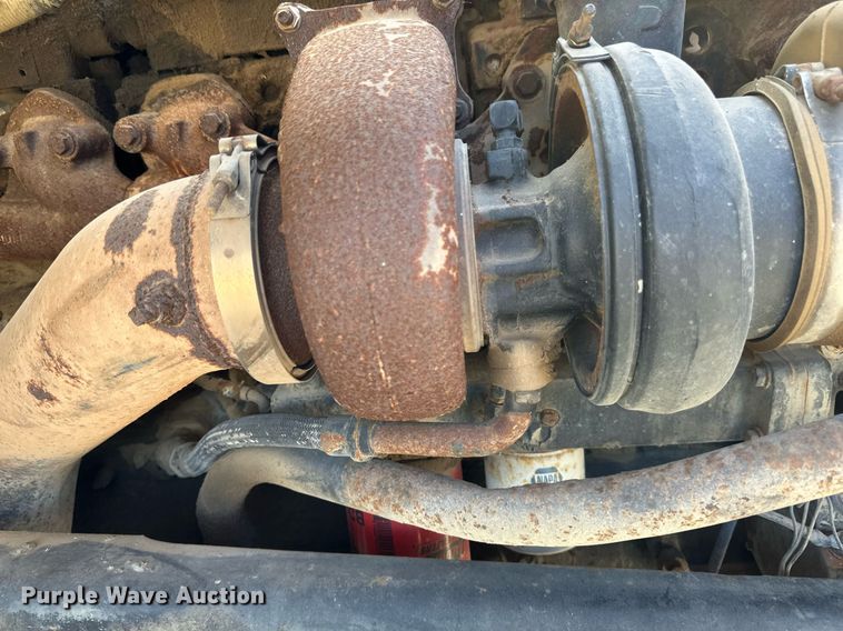 image for item DV0736 1991 Ford  L9000 dump truck