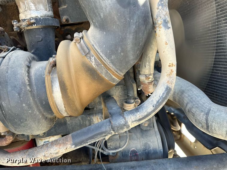 image for item DV0736 1991 Ford  L9000 dump truck