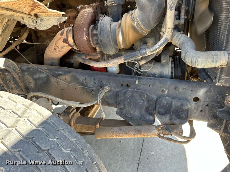 image for item DV0736 1991 Ford  L9000 dump truck