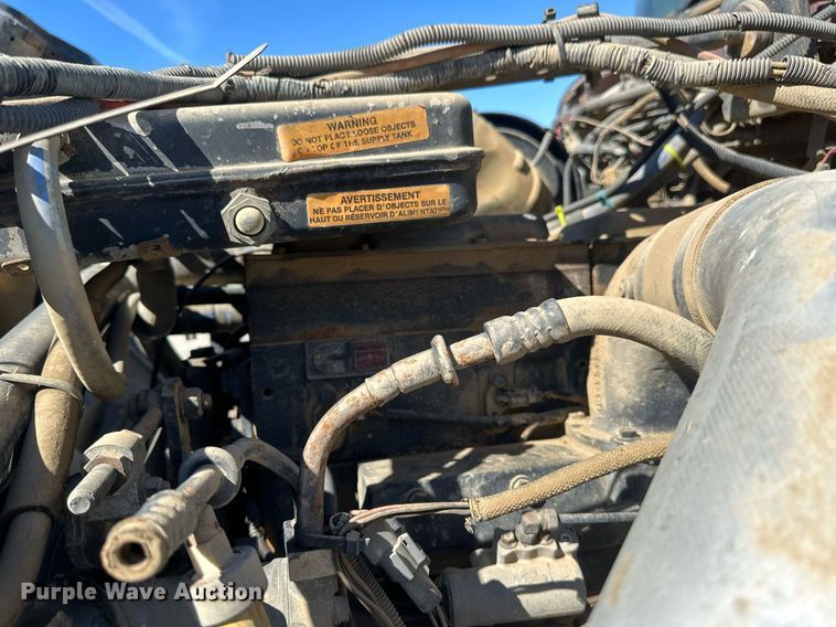 image for item DV0736 1991 Ford  L9000 dump truck