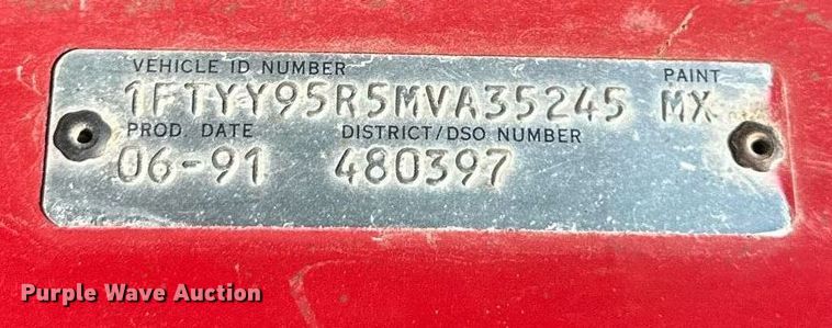 image for item DV0736 1991 Ford  L9000 dump truck