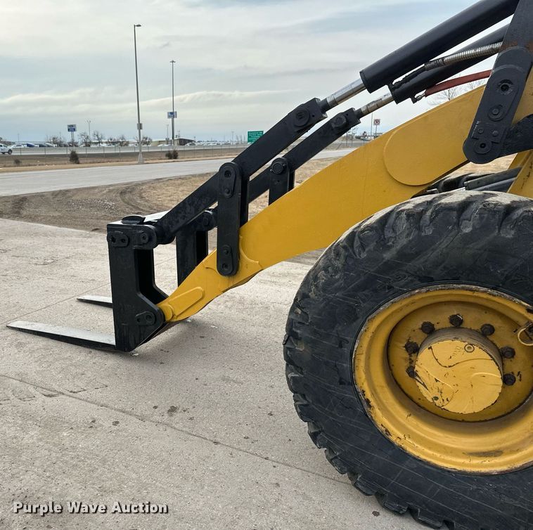 image for item DV0738 2019 Caterpillar  914M  wheel loader