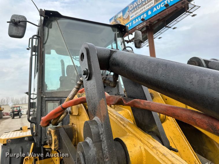 image for item DV0738 2019 Caterpillar  914M  wheel loader