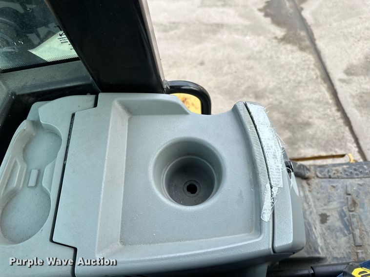 image for item DV0738 2019 Caterpillar  914M  wheel loader