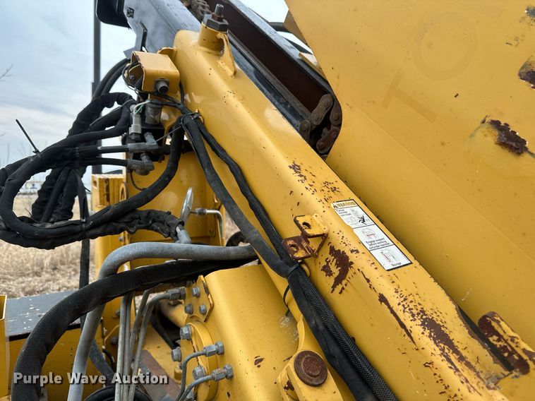 image for item DV0739 2016 Vermeer PD10 pile driver