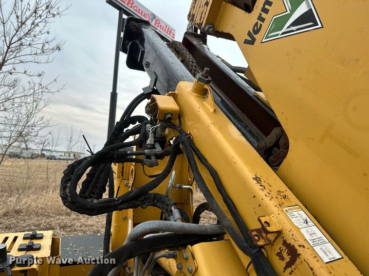 image for item DV0739 2016 Vermeer PD10 pile driver