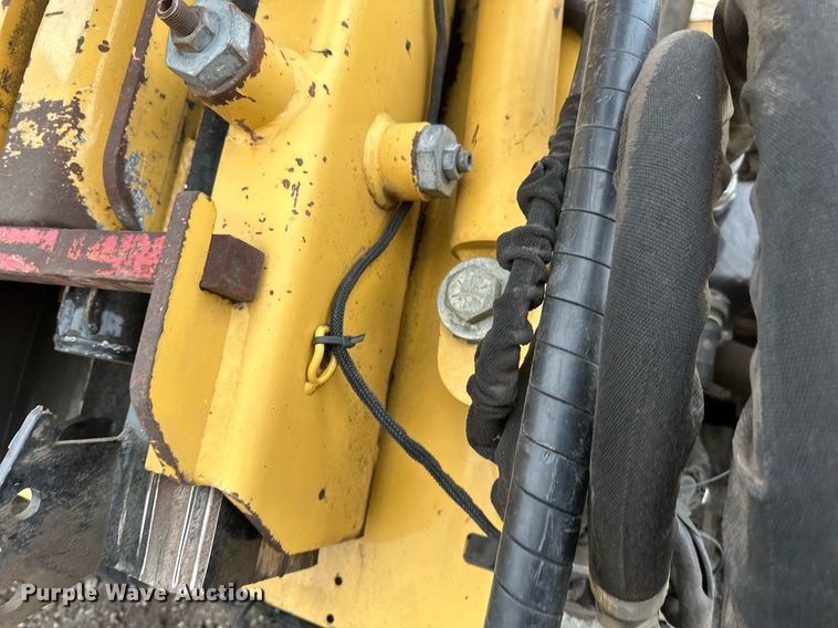 image for item DV0739 2016 Vermeer PD10 pile driver