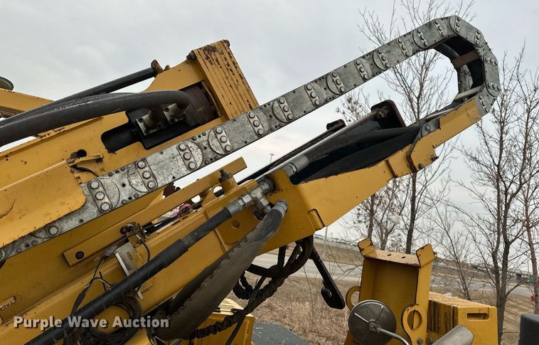 image for item DV0739 2016 Vermeer PD10 pile driver