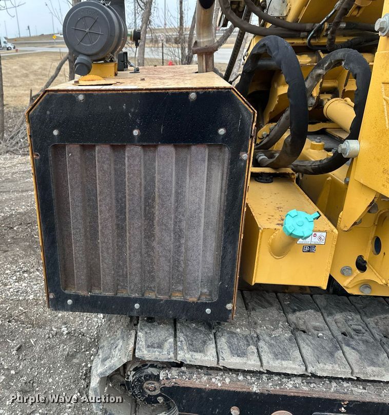 image for item DV0739 2016 Vermeer PD10 pile driver