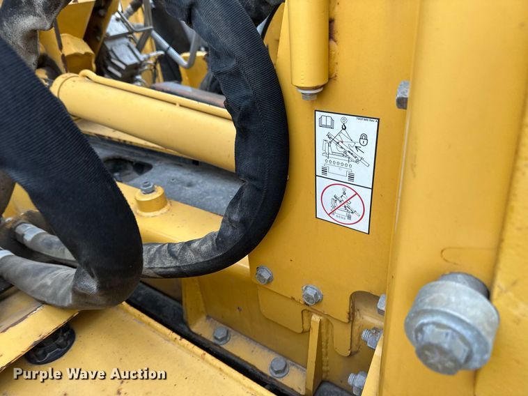 image for item DV0739 2016 Vermeer PD10 pile driver