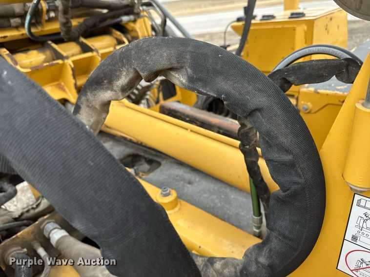 image for item DV0739 2016 Vermeer PD10 pile driver