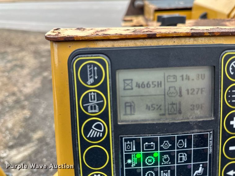 image for item DV0739 2016 Vermeer PD10 pile driver