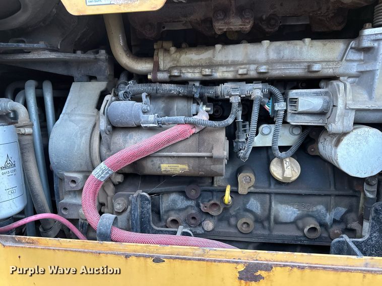 image for item DV0739 2016 Vermeer PD10 pile driver