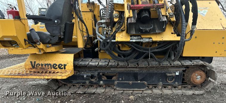 image for item DV0739 2016 Vermeer PD10 pile driver