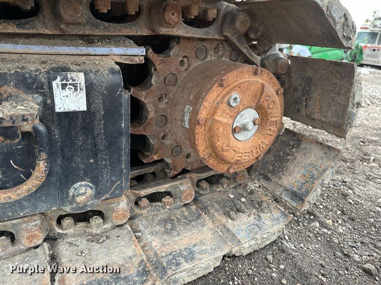 image for item DV0739 2016 Vermeer PD10 pile driver