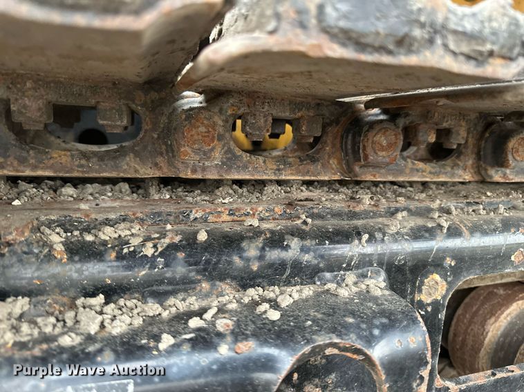 image for item DV0739 2016 Vermeer PD10 pile driver