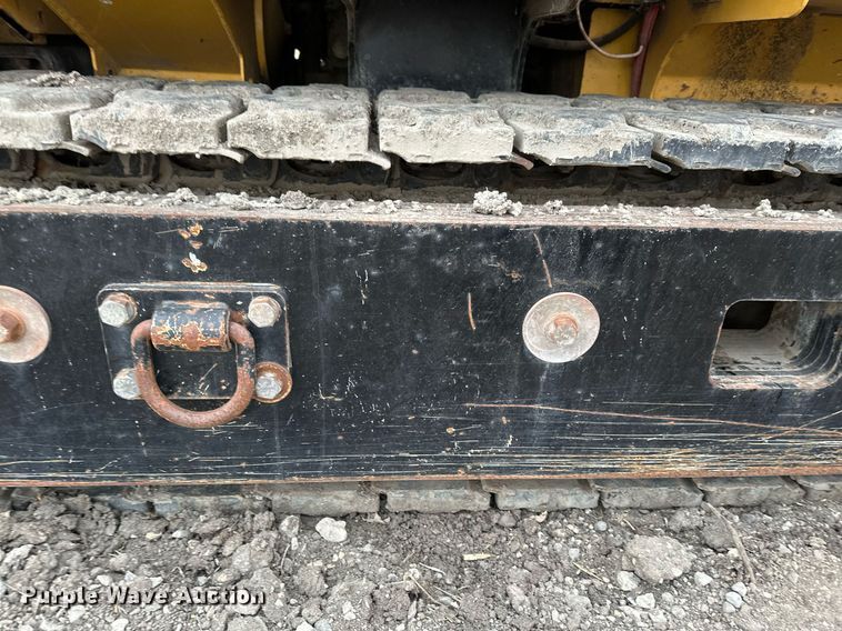 image for item DV0739 2016 Vermeer PD10 pile driver