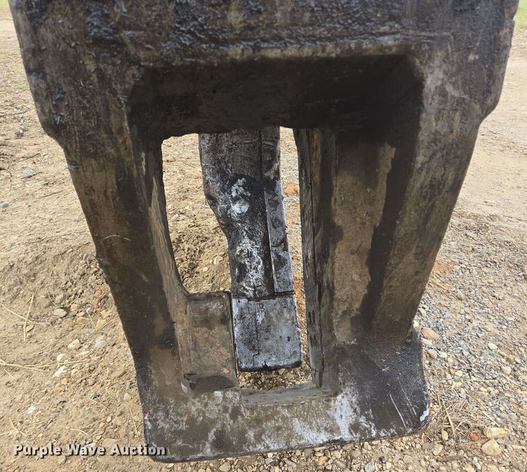 image for item DV1366 Genesis LXP400 excavator shear