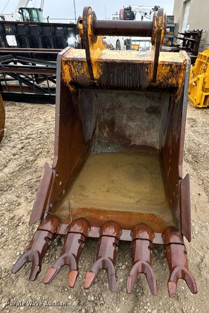 image for item DV1795 Esco 330/350/370/829E excavator bucket