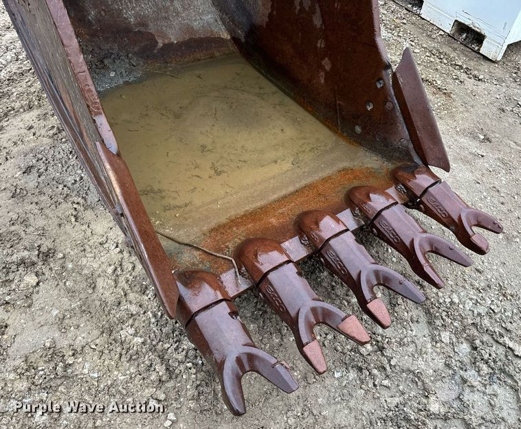 image for item DV1795 Esco 330/350/370/829E excavator bucket