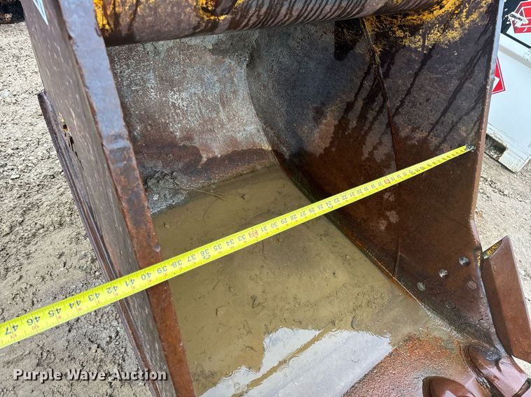 image for item DV1795 Esco 330/350/370/829E excavator bucket