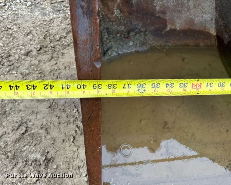 image for item DV1795 Esco 330/350/370/829E excavator bucket