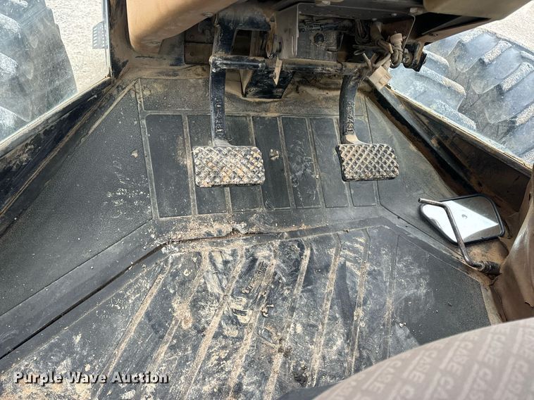 image for item DV1861 Steiger Tractor Wildcat 1000 4WD tractor