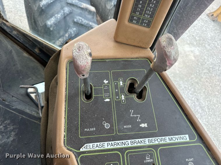 image for item DV1861 Steiger Tractor Wildcat 1000 4WD tractor