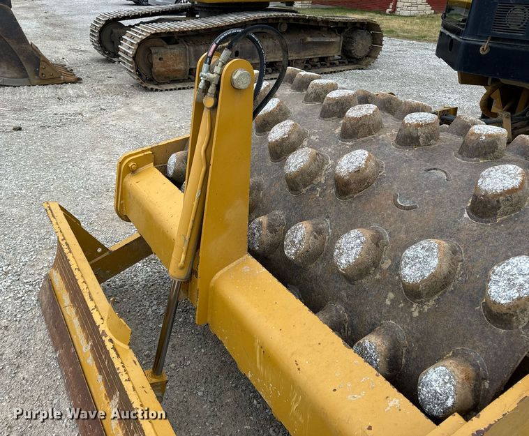 image for item DV1862 2014 Caterpillar CP44 single drum vibratory roller