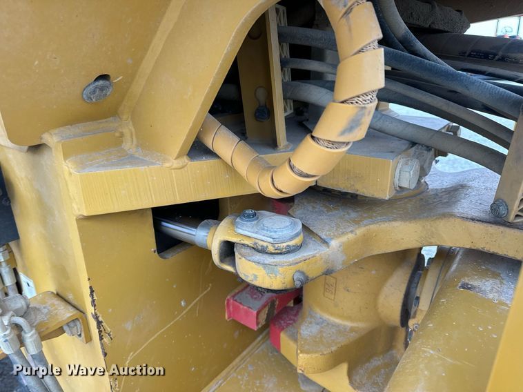 image for item DV1862 2014 Caterpillar CP44 single drum vibratory roller