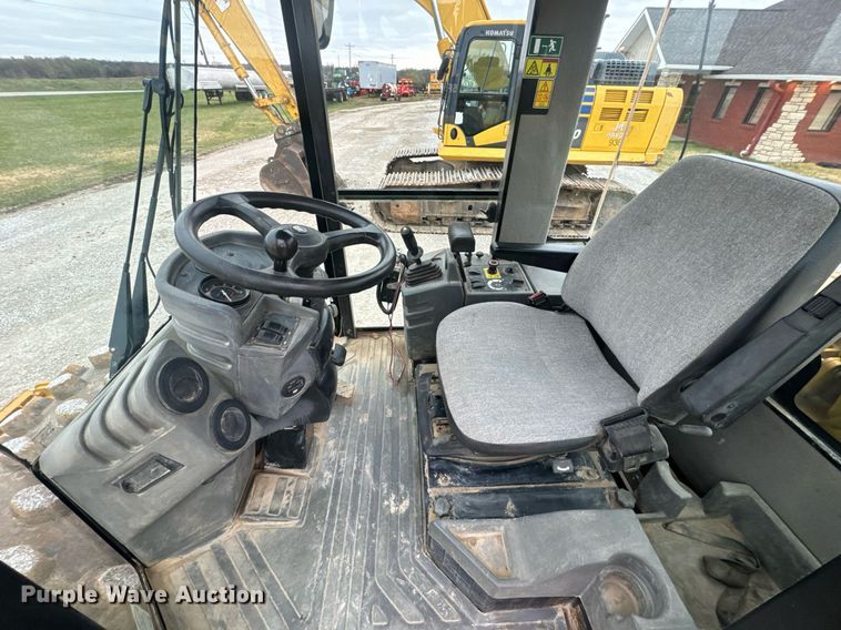 image for item DV1862 2014 Caterpillar CP44 single drum vibratory roller