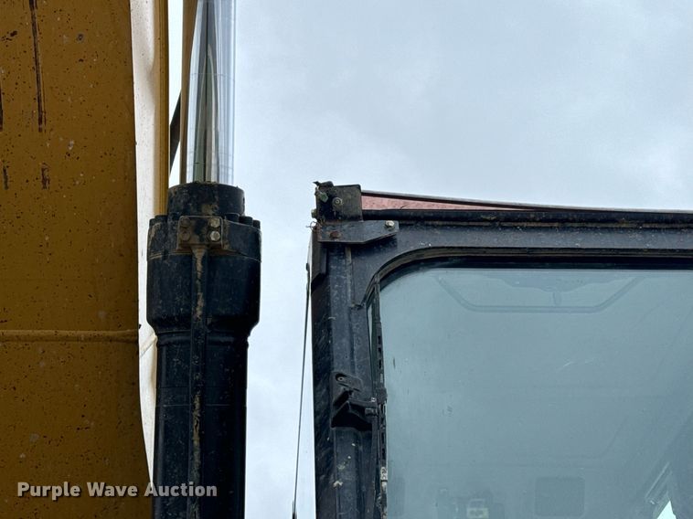 image for item DV1863 2017 Caterpillar 335F LCR excavator