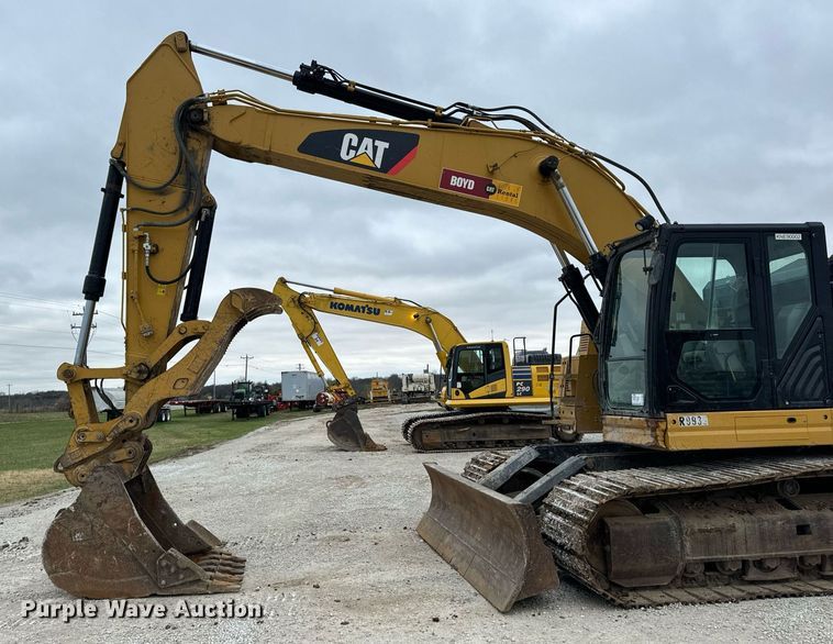 image for item DV1863 2017 Caterpillar 335F LCR excavator