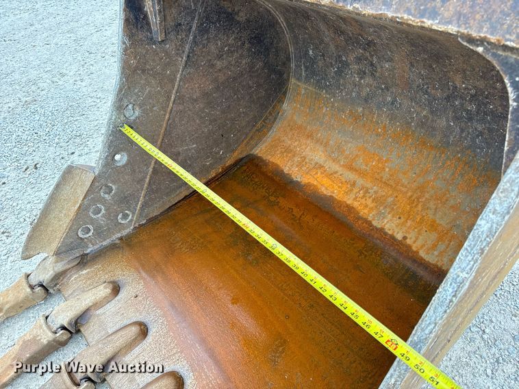 image for item DV1863 2017 Caterpillar 335F LCR excavator