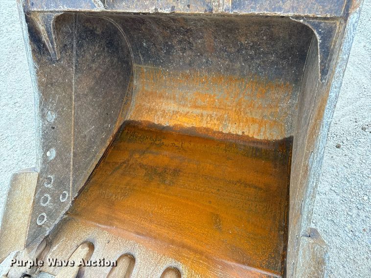 image for item DV1863 2017 Caterpillar 335F LCR excavator