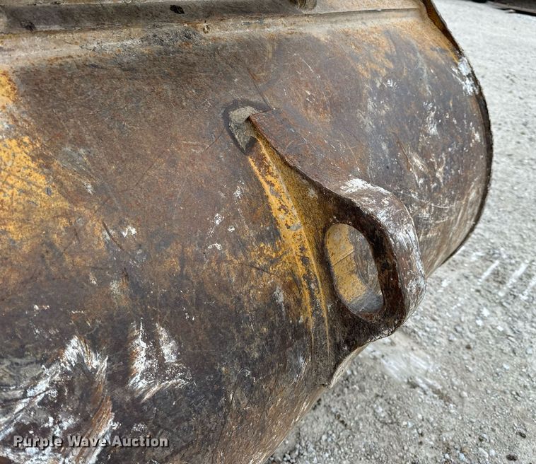 image for item DV1863 2017 Caterpillar 335F LCR excavator