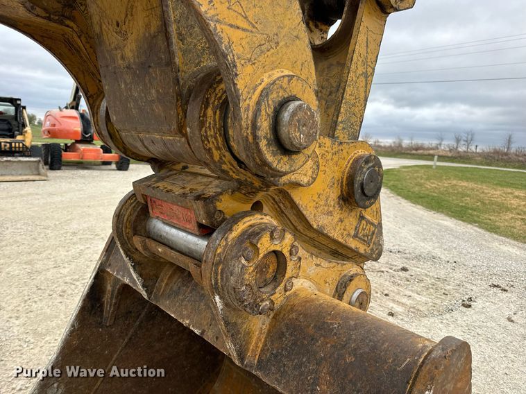 image for item DV1863 2017 Caterpillar 335F LCR excavator