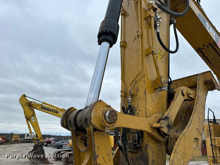 image for item DV1863 2017 Caterpillar 335F LCR excavator