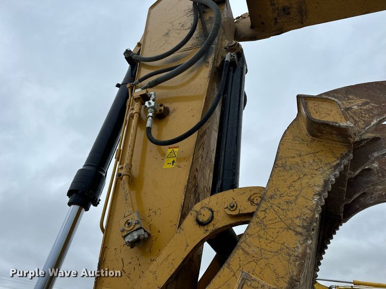 image for item DV1863 2017 Caterpillar 335F LCR excavator