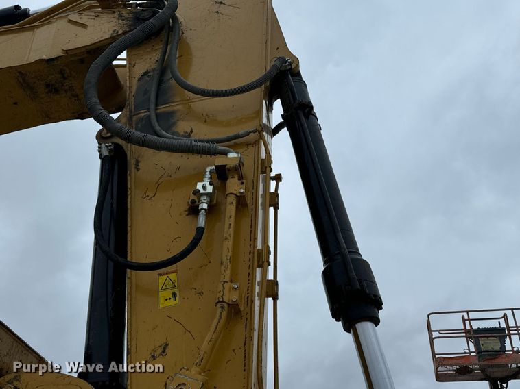 image for item DV1863 2017 Caterpillar 335F LCR excavator