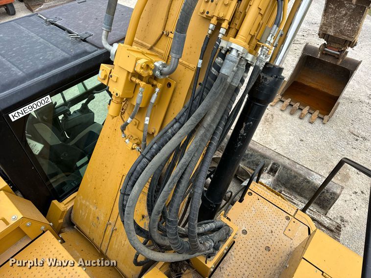 image for item DV1863 2017 Caterpillar 335F LCR excavator