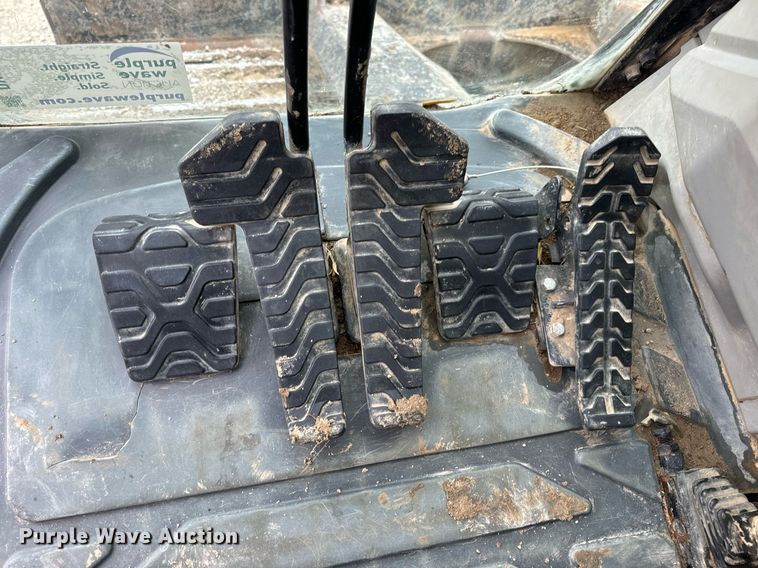 image for item DV1863 2017 Caterpillar 335F LCR excavator