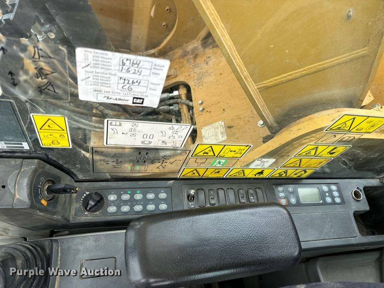 image for item DV1863 2017 Caterpillar 335F LCR excavator