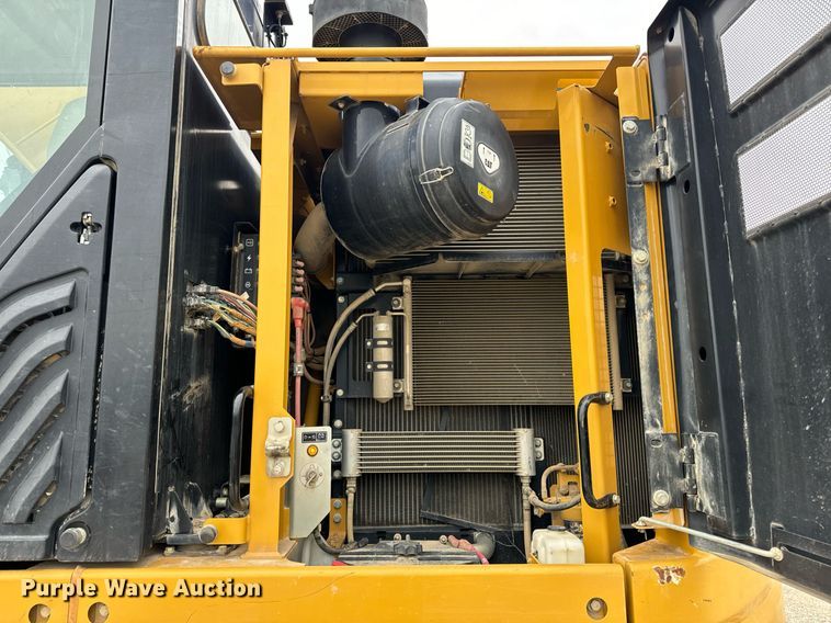image for item DV1863 2017 Caterpillar 335F LCR excavator